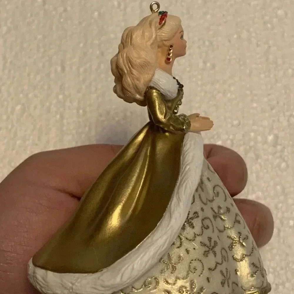 NOS 1994 Holiday Barbie Christmas Keepsake Ornament - Series 2 - Picture 3 of 7